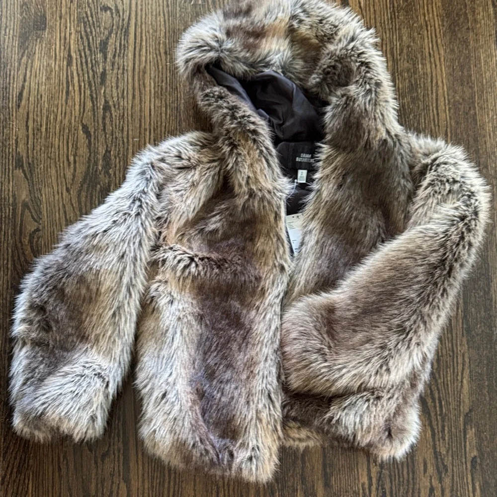 UO Sloanne Faux Fur Zip-Up Hooded Jacket - Picture 6 of 10